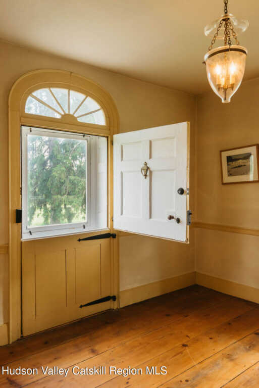 652 Albany Post Road, New Paltz, NY 12561 - Photo 8 of 40