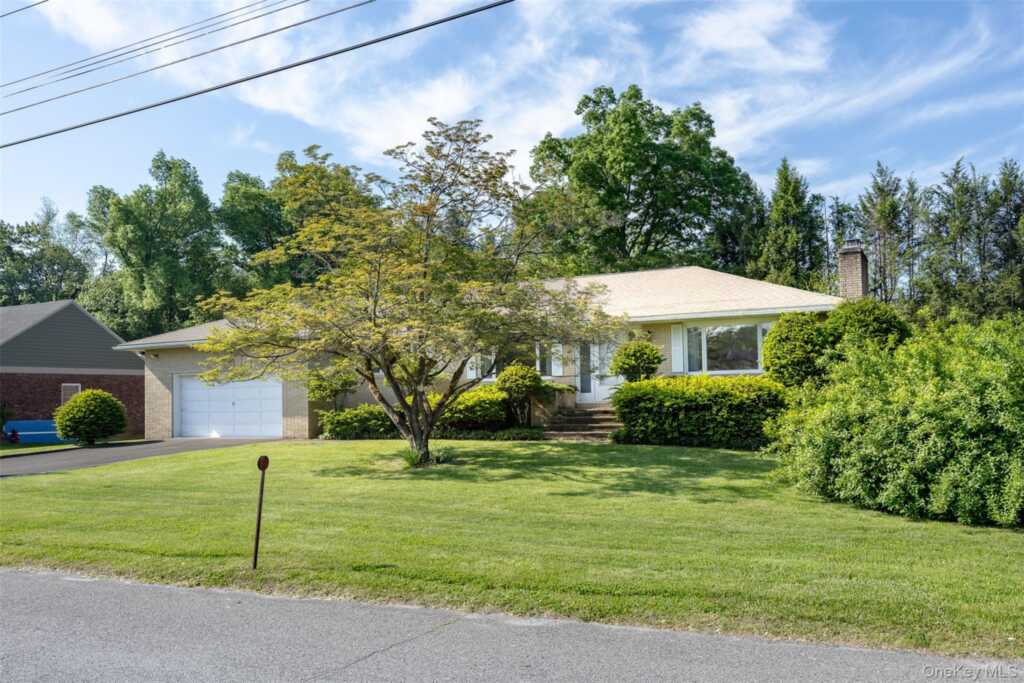 26 Seyler Terrace, Saugerties, NY 12477 - Photo 2 of 39