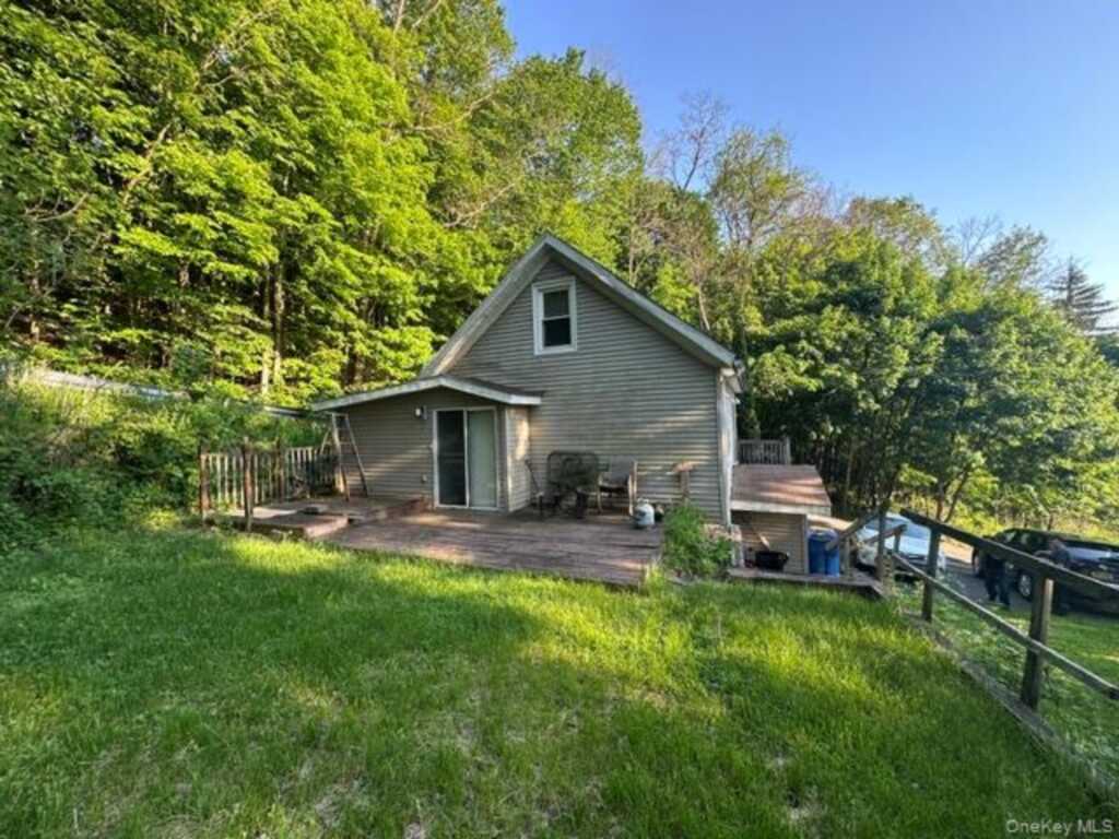 161 4th Avenue, Kingston, NY 12401 - Photo 2 of 20