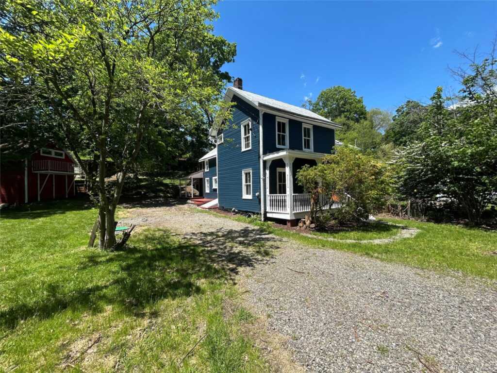 67 Kelly Street, Rhinebeck, NY 12574