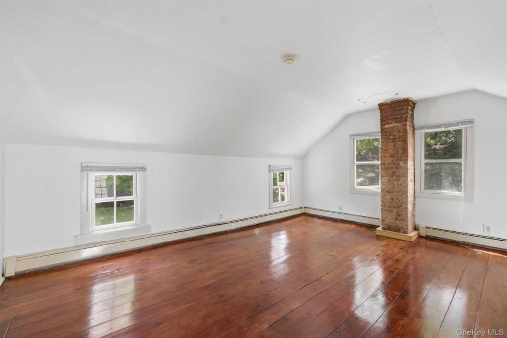 67 Kelly Street, Rhinebeck, NY 12574 - Photo 24 of 44