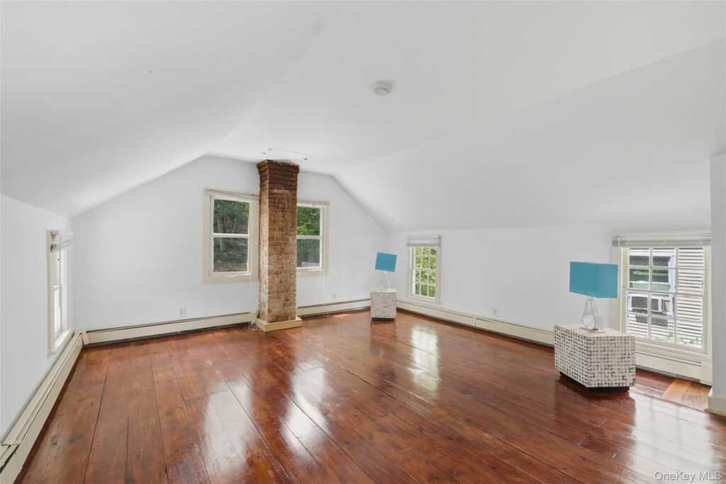 67 Kelly Street, Rhinebeck, NY 12574 - Photo 26 of 44