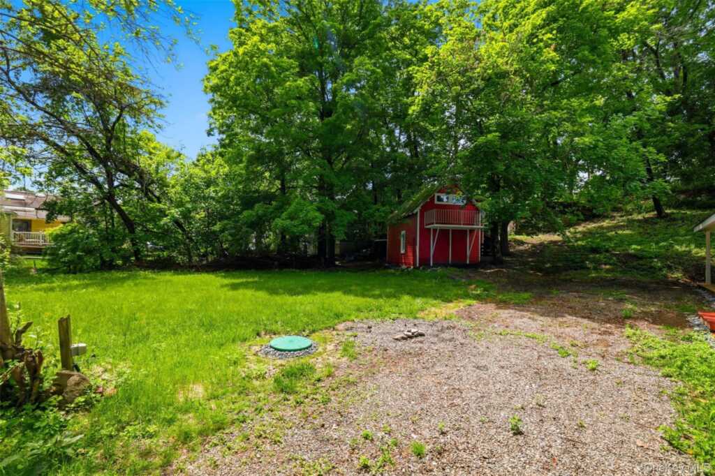 67 Kelly Street, Rhinebeck, NY 12574 - Photo 42 of 44