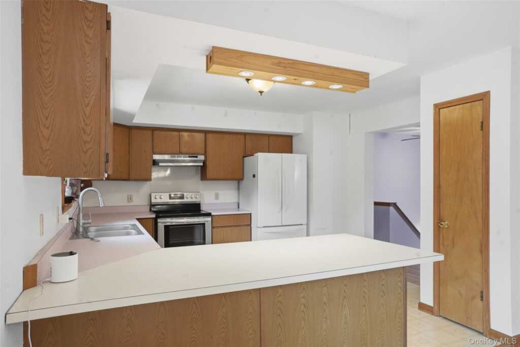 902 Albany Post Road, New Paltz, NY 12561 - Photo 13 of 48