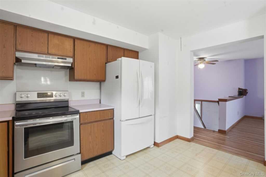 902 Albany Post Road, New Paltz, NY 12561 - Photo 15 of 48
