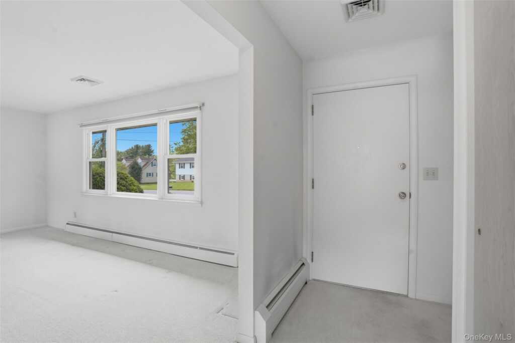 205 East Drive, Hurley, NY 12443 - Photo 15 of 34