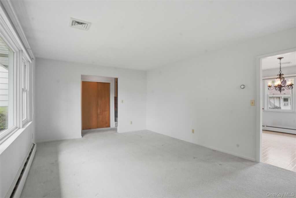 205 East Drive, Hurley, NY 12443 - Photo 18 of 34