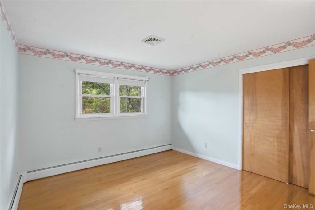 205 East Drive, Hurley, NY 12443 - Photo 19 of 34