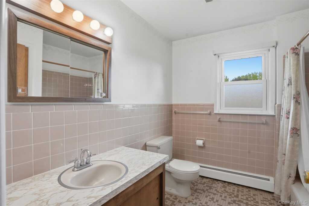 205 East Drive, Hurley, NY 12443 - Photo 20 of 34