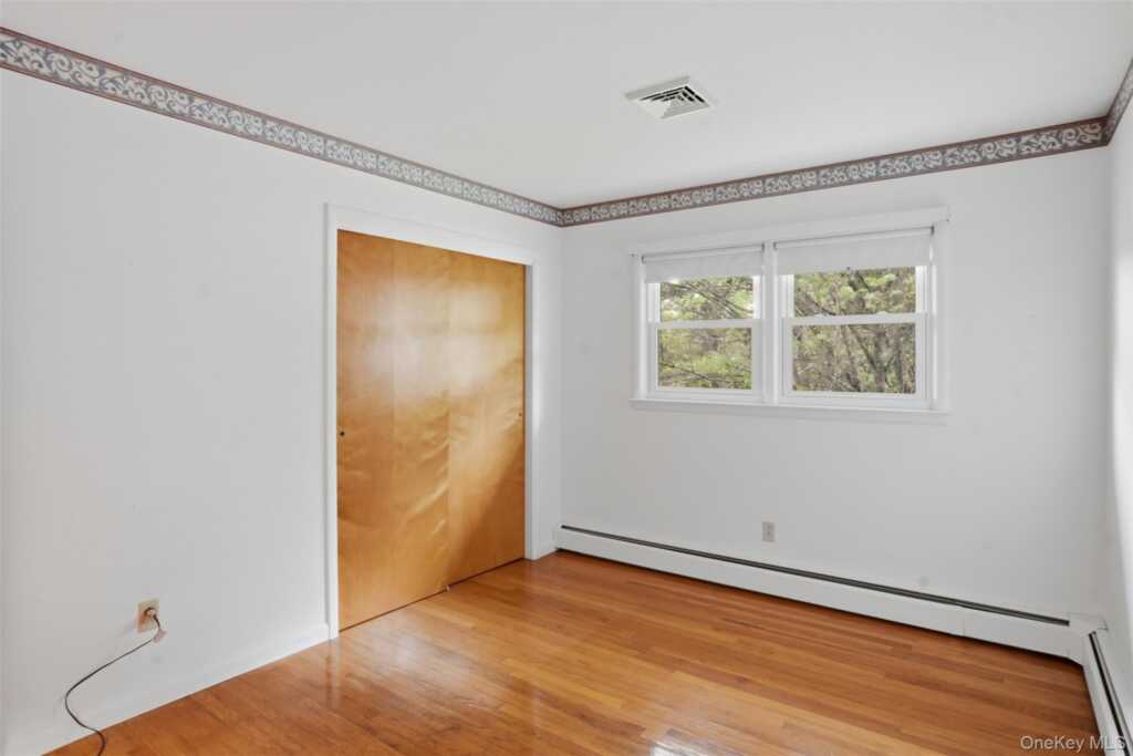 205 East Drive, Hurley, NY 12443 - Photo 23 of 34