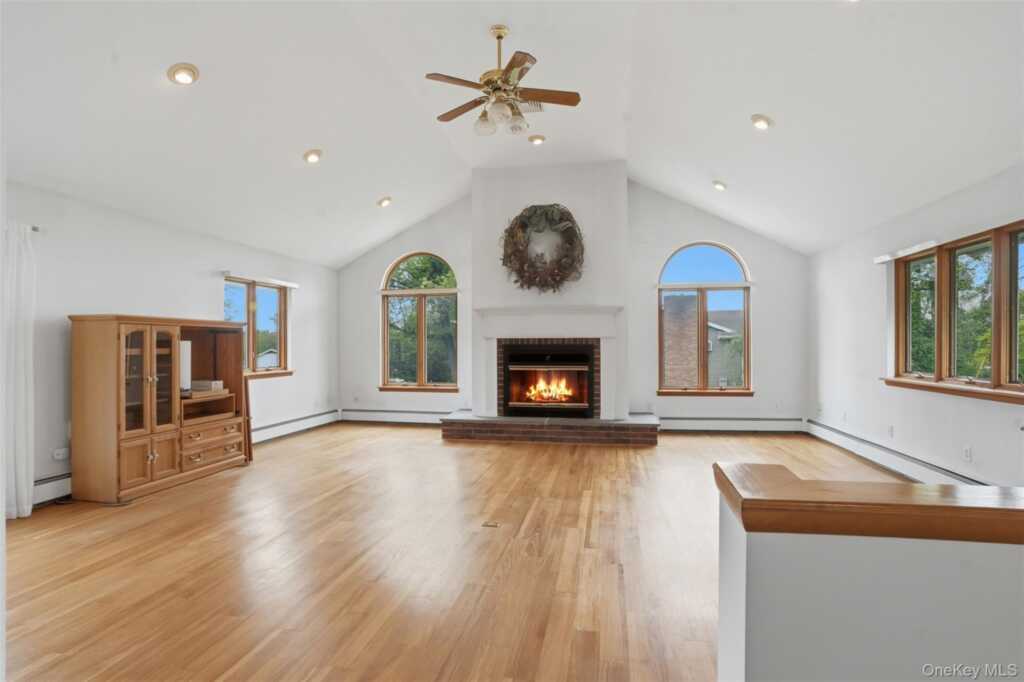 205 East Drive, Hurley, NY 12443 - Photo 6 of 34