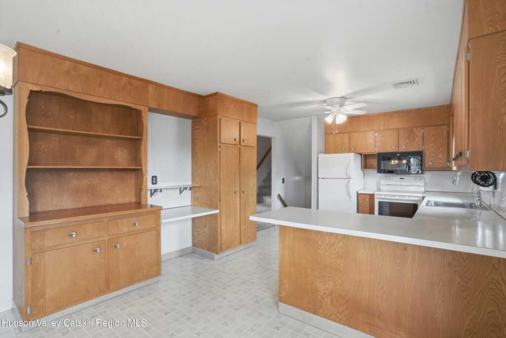 205 East Drive, Hurley, NY 12443 - Photo 10 of 34