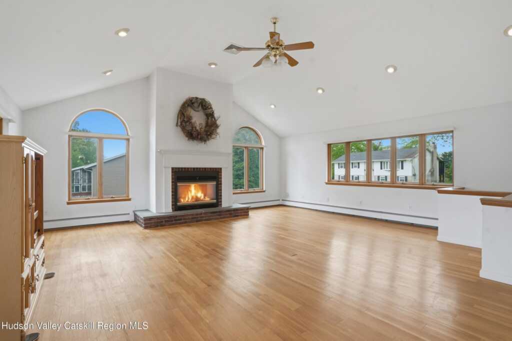 205 East Drive, Hurley, NY 12443 - Photo 6 of 34
