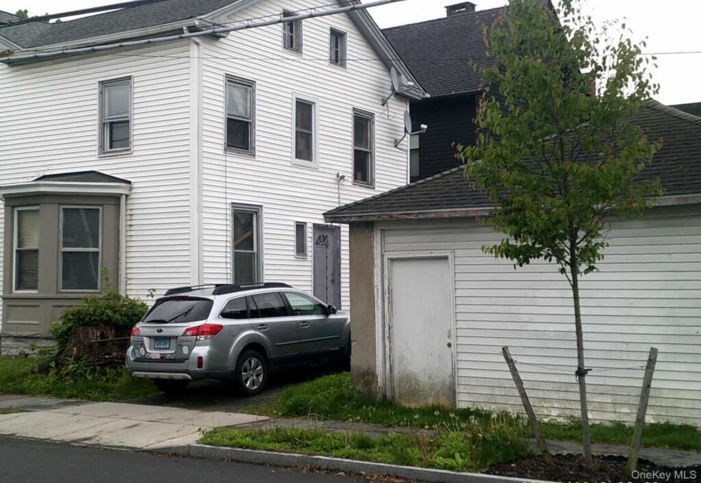 95 Clinton Avenue, Kingston, NY 12401 - Photo 3 of 8