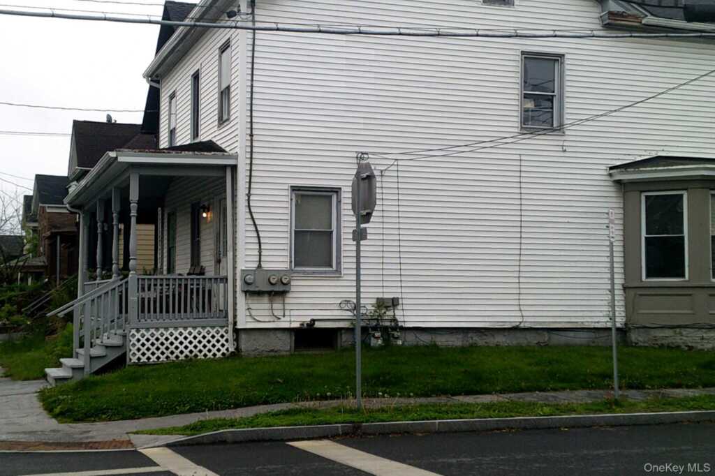 95 Clinton Avenue, Kingston, NY 12401 - Photo 4 of 8
