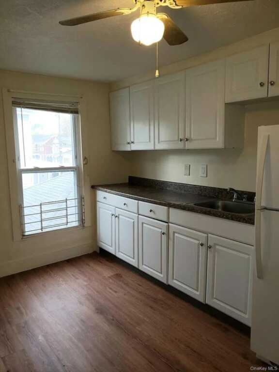 95 Clinton Avenue, Kingston, NY 12401 - Photo 6 of 8