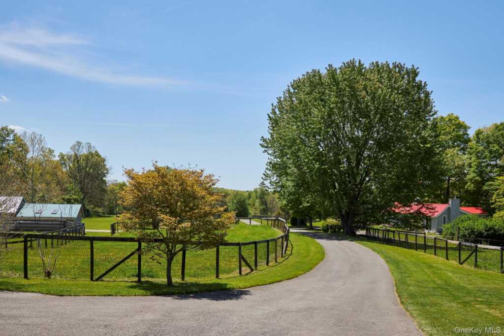 52 Pells Road, Rhinebeck, NY 12572 - Photo 11 of 28