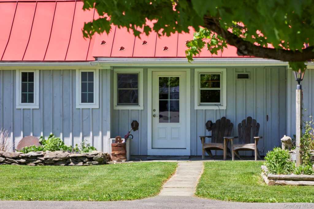 52 Pells Road, Rhinebeck, NY 12572 - Photo 4 of 28