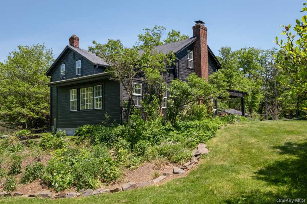 77 Upper Hook Road, Rhinebeck, NY 12572 - Photo 3 of 50