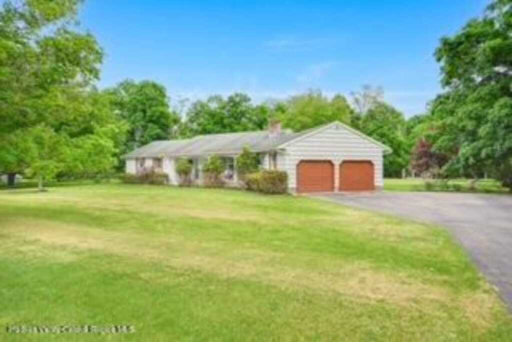 984 Blue Mountain Road, Saugerties, NY 12477