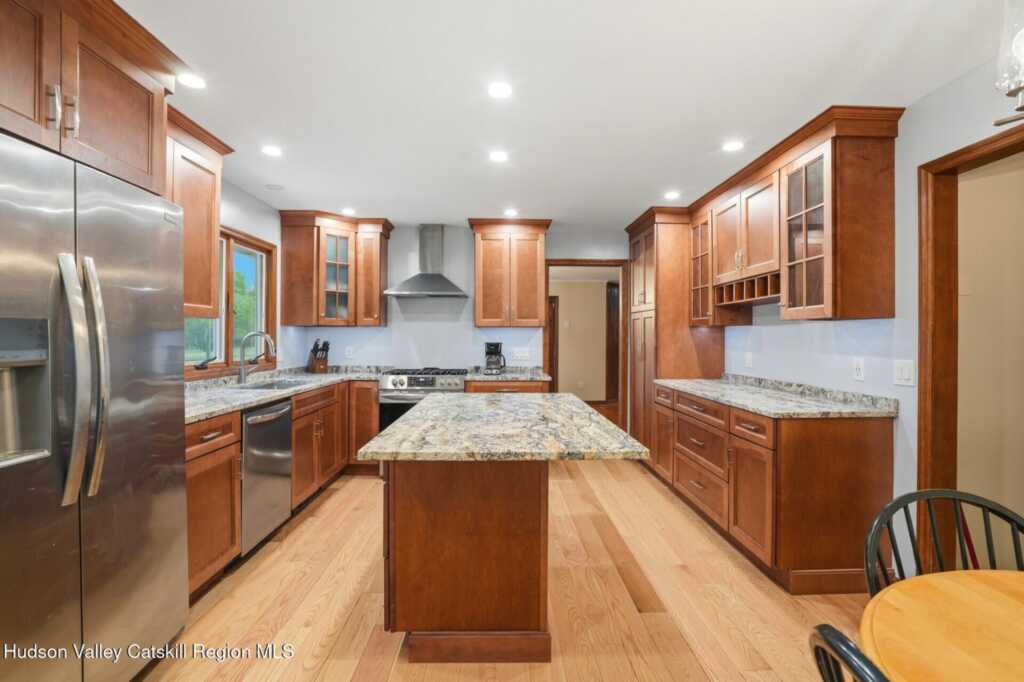 984 Blue Mountain Road, Saugerties, NY 12477 - Photo 12 of 24