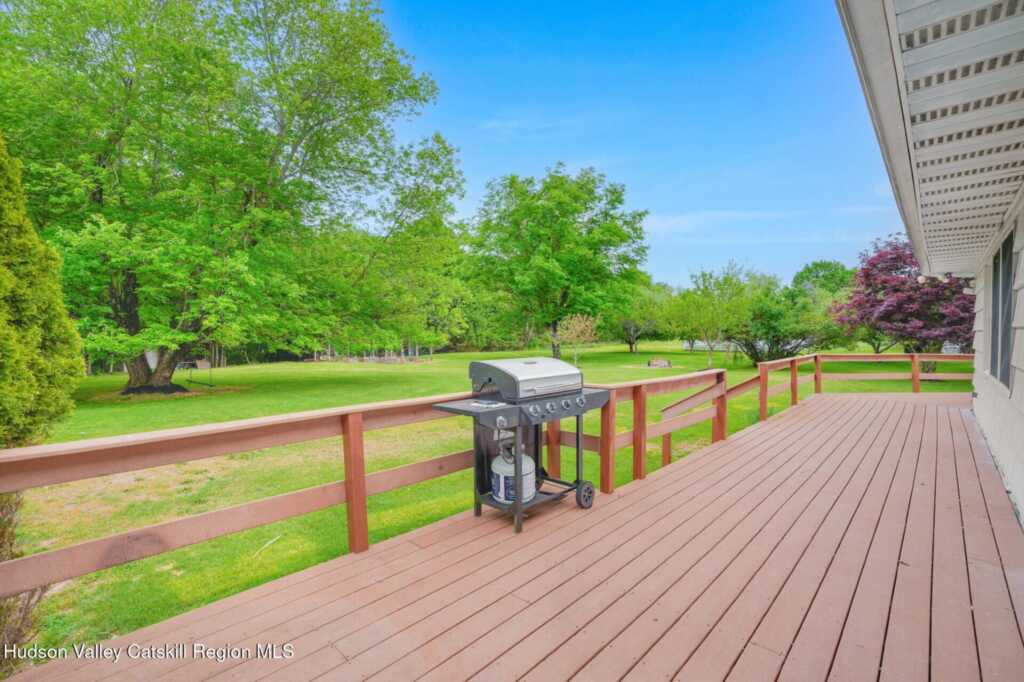 984 Blue Mountain Road, Saugerties, NY 12477 - Photo 22 of 24