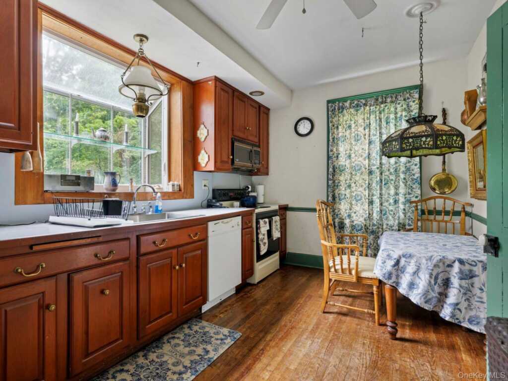 80 S Ohioville Road, New Paltz, NY 12561 - Photo 3 of 48