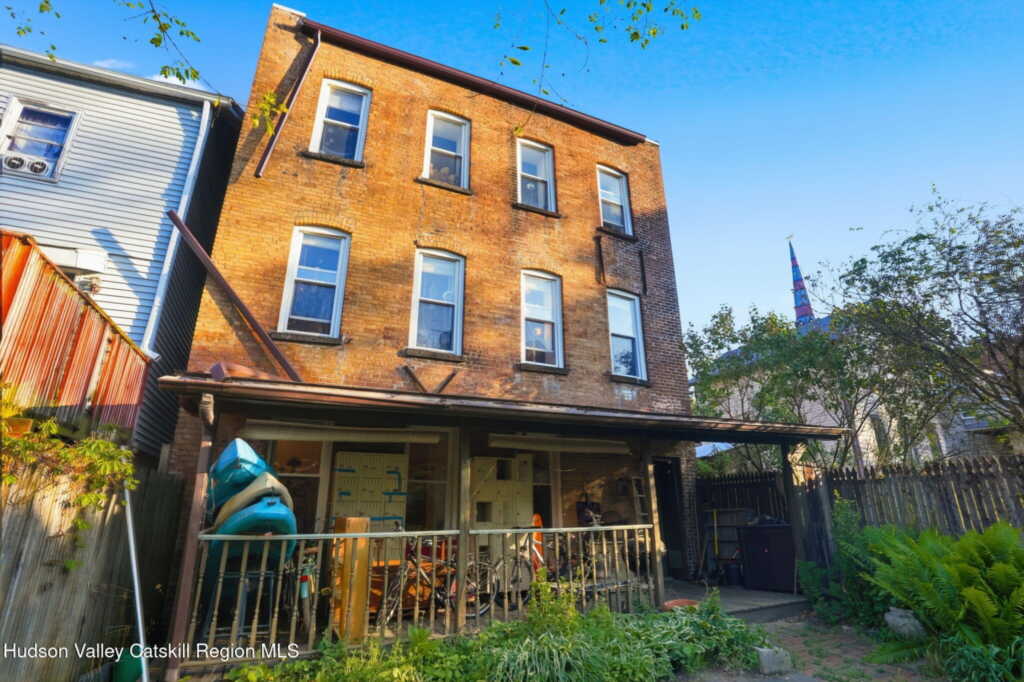 62-64 Hunter Street, Kingston, NY 12401 - Photo 3 of 38