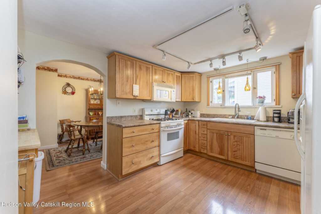 100 Gage Street, Kingston, NY 12401 - Photo 34 of 41