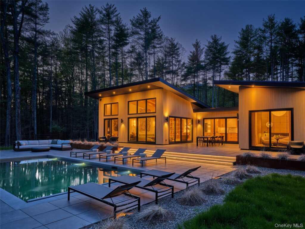 2 Stonecreek Road, Woodstock, NY 12498 - Photo 33 of 34