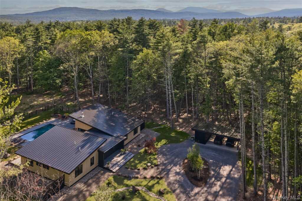 2 Stonecreek Road, Woodstock, NY 12498 - Photo 34 of 34
