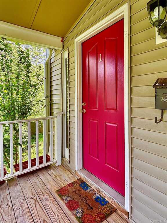 30 Oak Street, Unit #Apt #1, Rhinebeck, NY 12572 - Photo 3 of 29