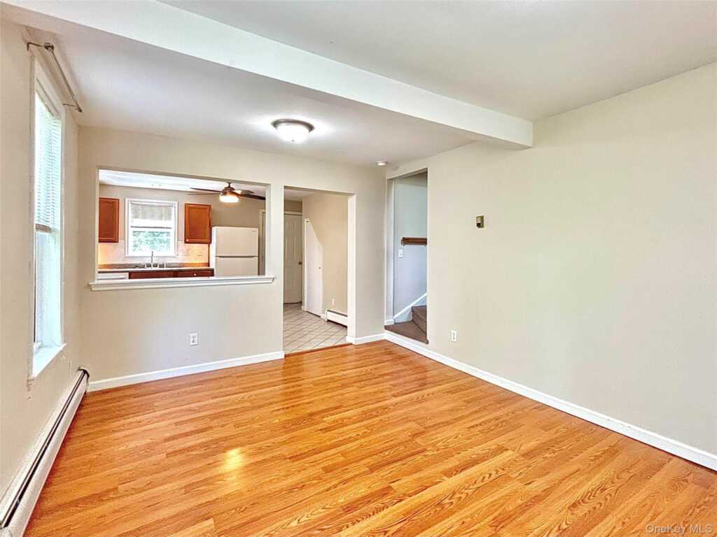 30 Oak Street, Unit #Apt #1, Rhinebeck, NY 12572 - Photo 7 of 29