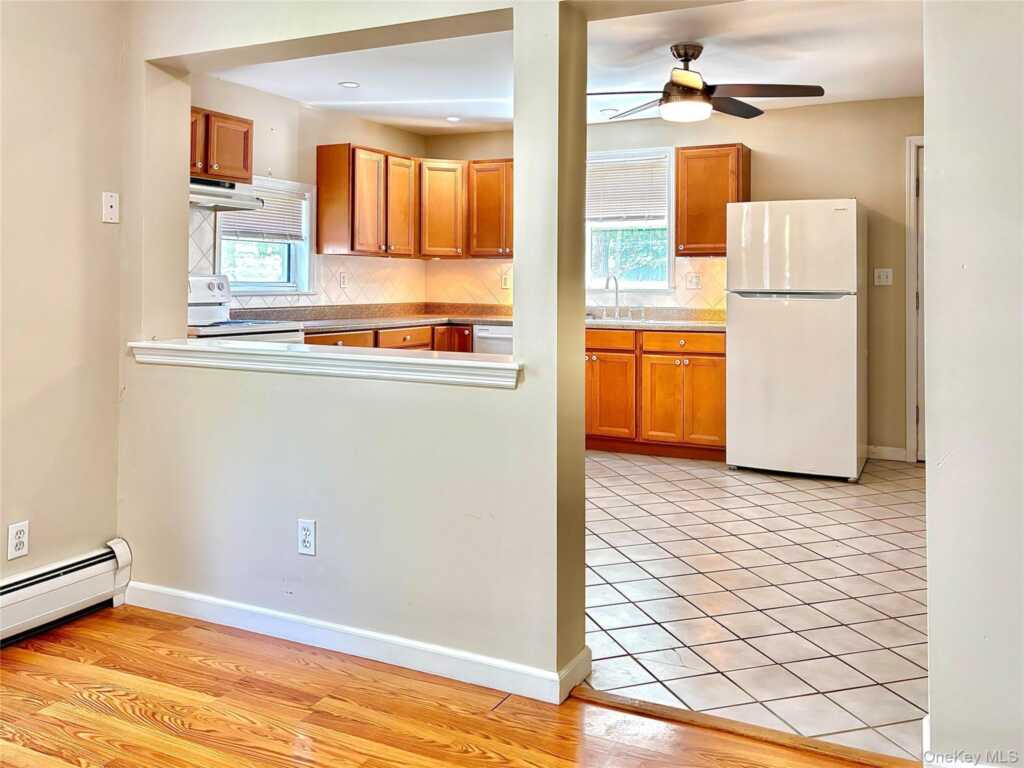 30 Oak Street, Unit #Apt #1, Rhinebeck, NY 12572 - Photo 9 of 29