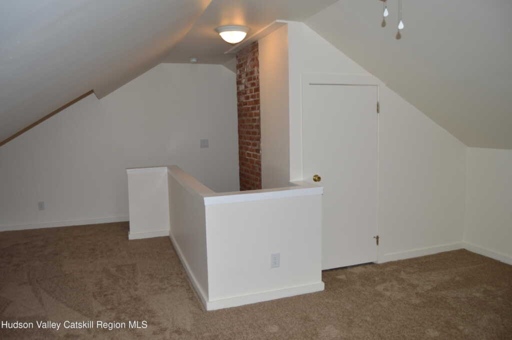 88 Ulster Avenue, Unit #B, Saugerties, NY 12477 - Photo 9 of 13