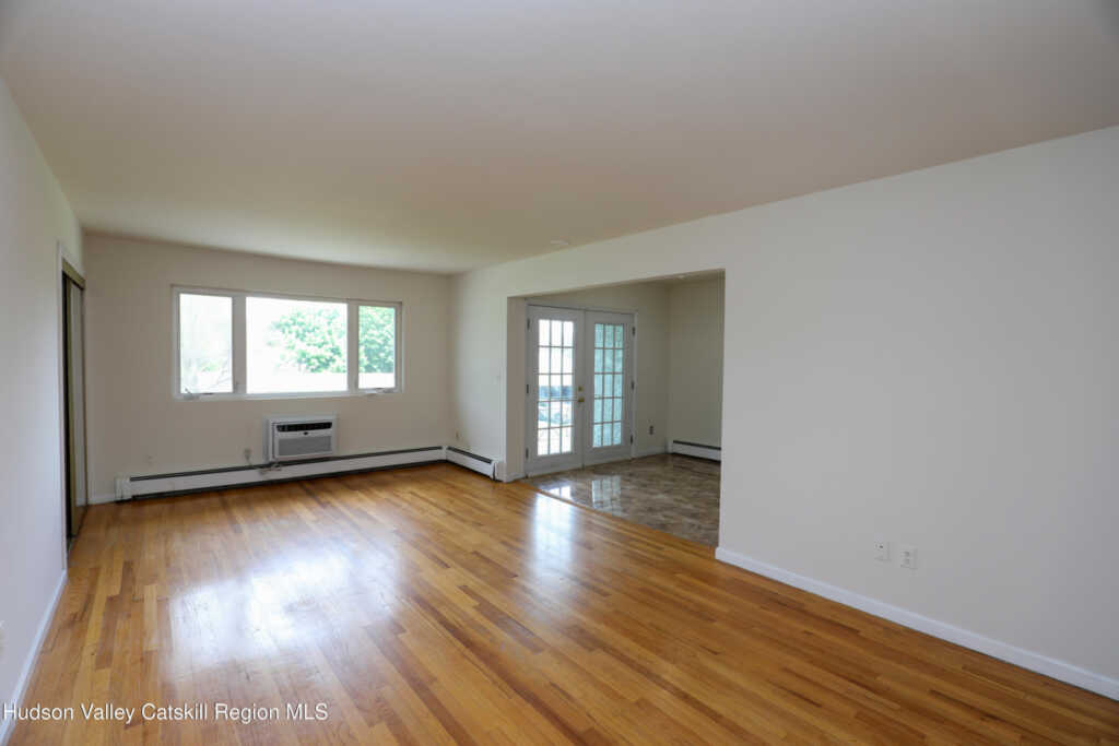 30 Lamb Avenue, Unit #5c, Saugerties, NY 12477 - Photo 3 of 13