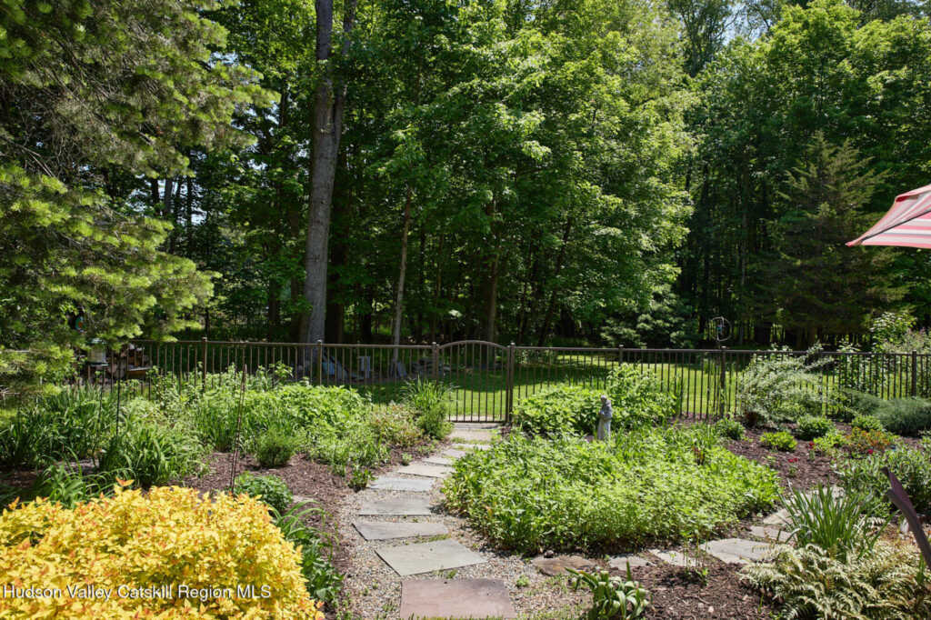 96 Plains Road, New Paltz, NY 12561 - Photo 8 of 47