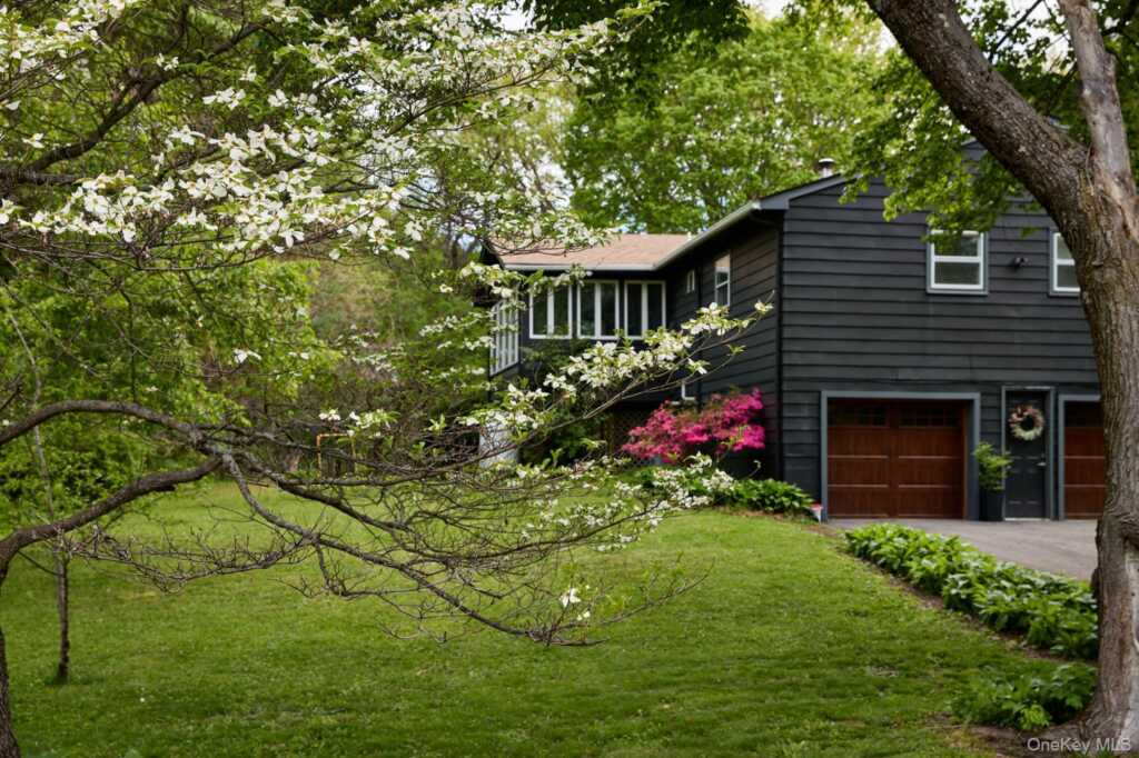 3 Tiiu Drive, New Paltz, NY 12561 - Photo 2 of 24