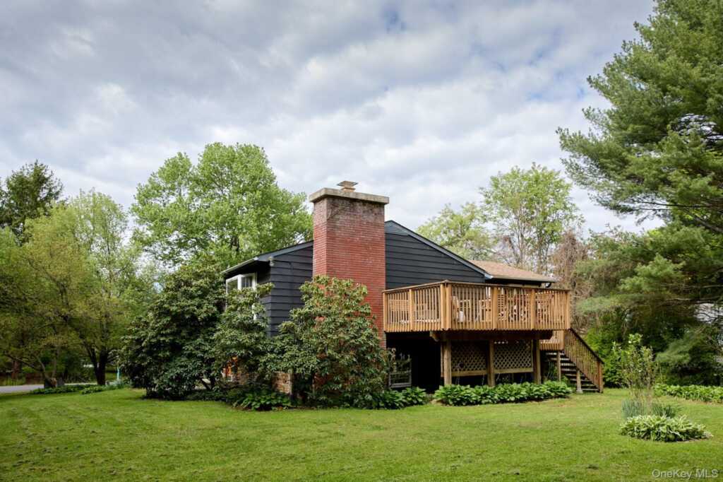 3 Tiiu Drive, New Paltz, NY 12561 - Photo 4 of 24