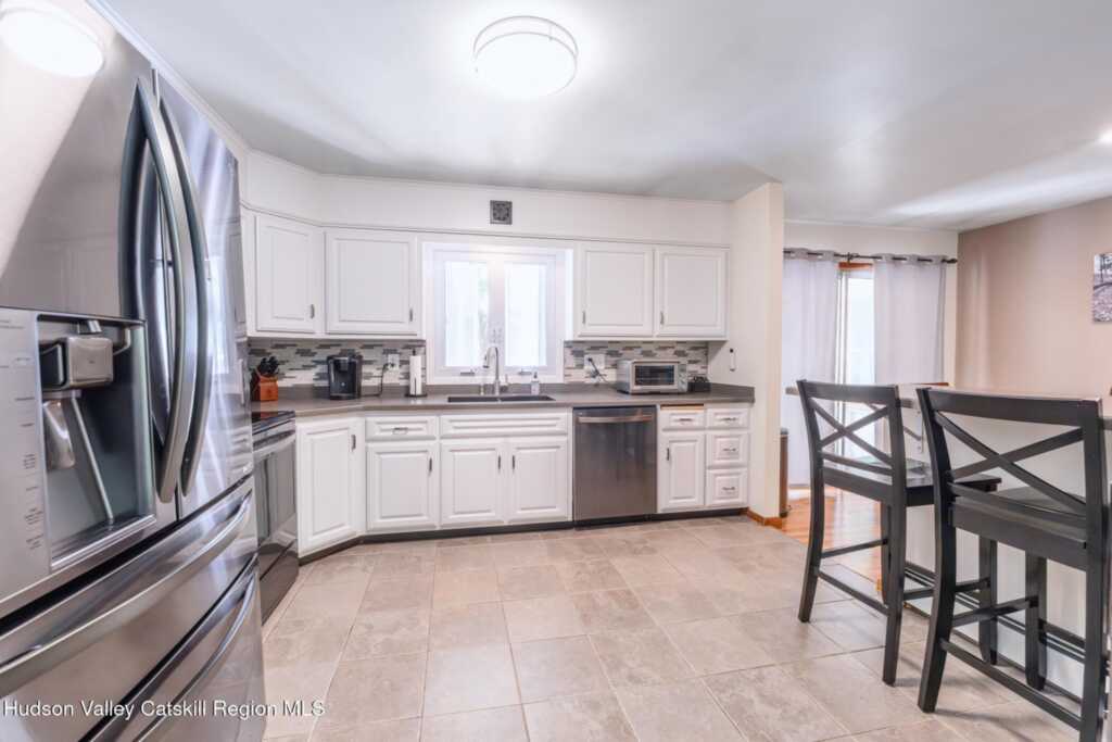 105 Alda Drive, Kingston, NY 12401 - Photo 18 of 42
