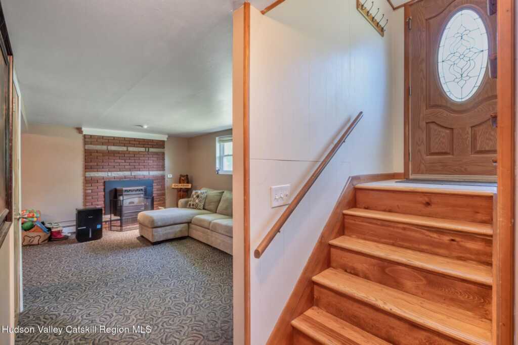 105 Alda Drive, Kingston, NY 12401 - Photo 30 of 42