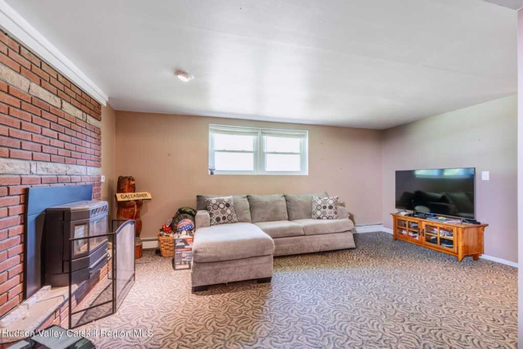 105 Alda Drive, Kingston, NY 12401 - Photo 32 of 42