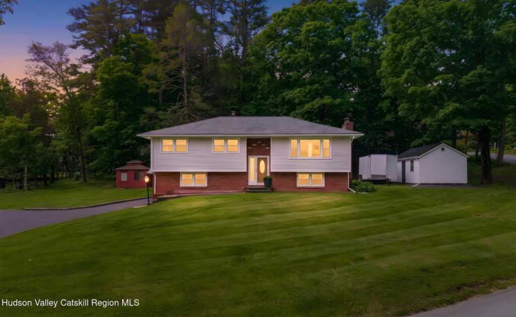 105 Alda Drive, Kingston, NY 12401 - Photo 36 of 42
