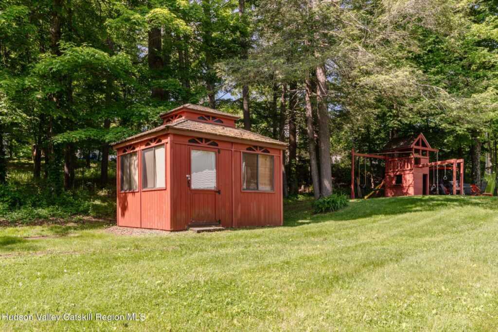 105 Alda Drive, Kingston, NY 12401 - Photo 37 of 42