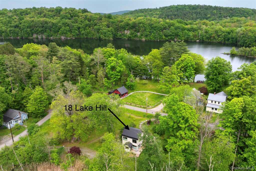 18 Lake Hill Road, Rosendale, NY 12401