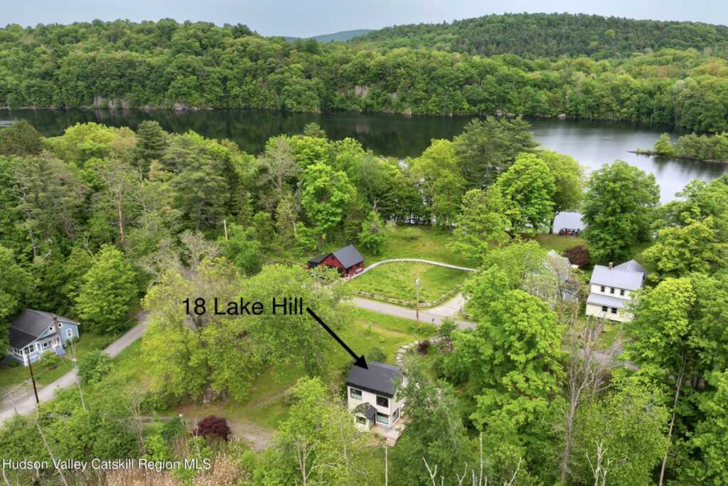 18 Lake Hill Road, Kingston, NY 12401