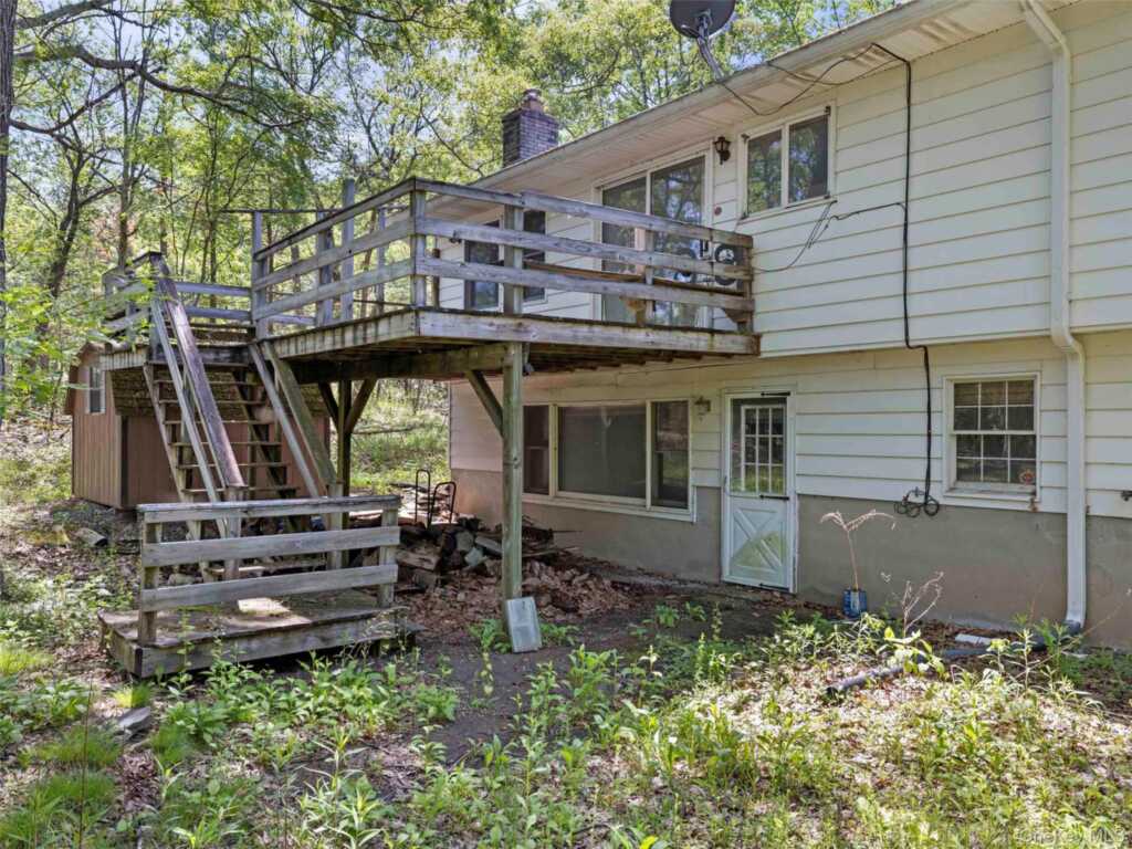 1079 Josephs Boulevard, Saugerties, NY 12477 - Photo 10 of 39