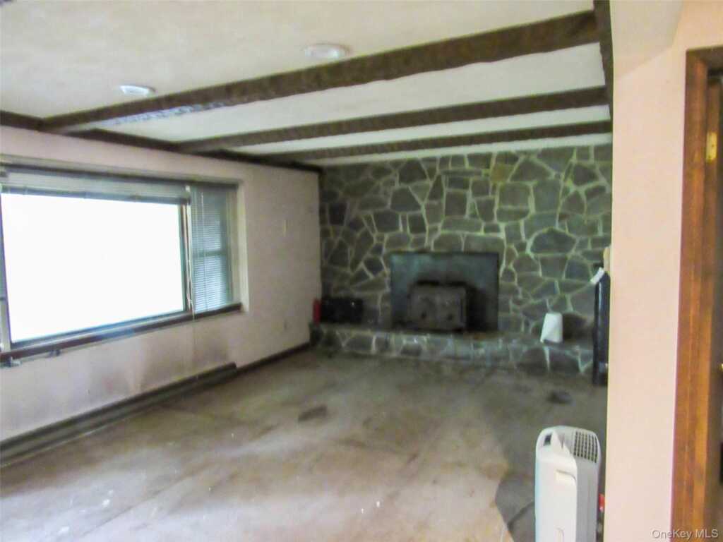 1079 Josephs Boulevard, Saugerties, NY 12477 - Photo 16 of 39