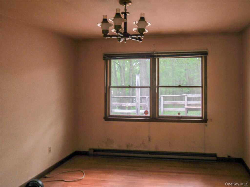 1079 Josephs Boulevard, Saugerties, NY 12477 - Photo 20 of 39