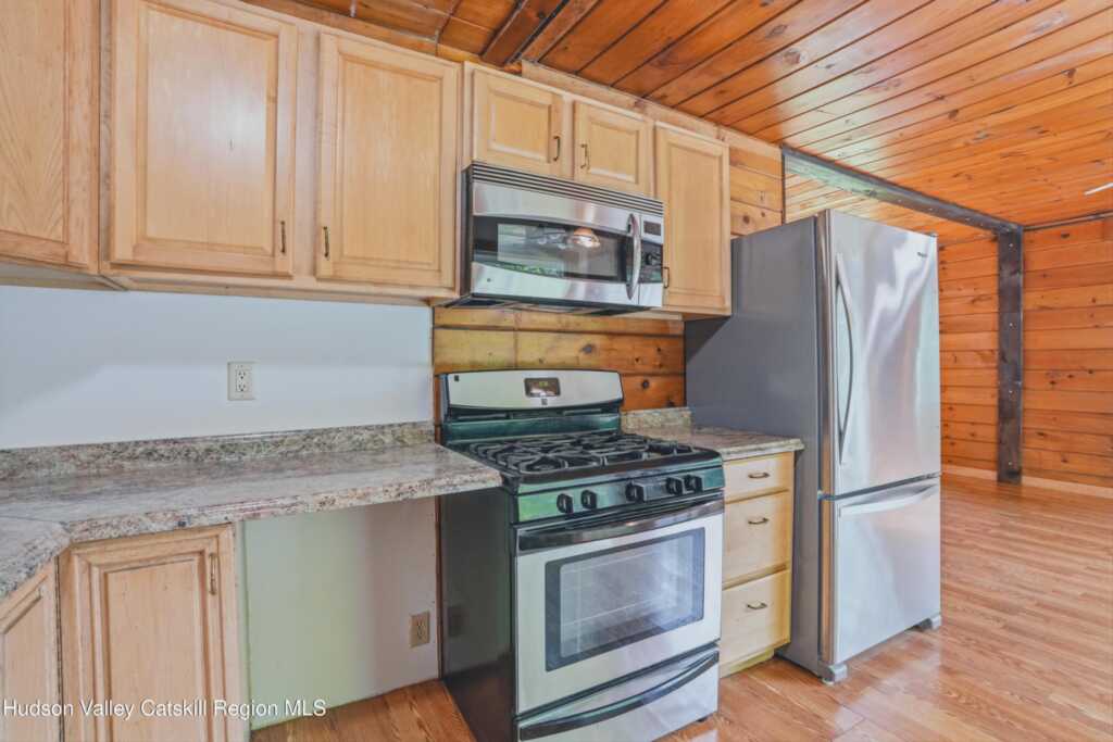 755 Glasco Turnpike, Saugerties, NY 12477 - Photo 23 of 25